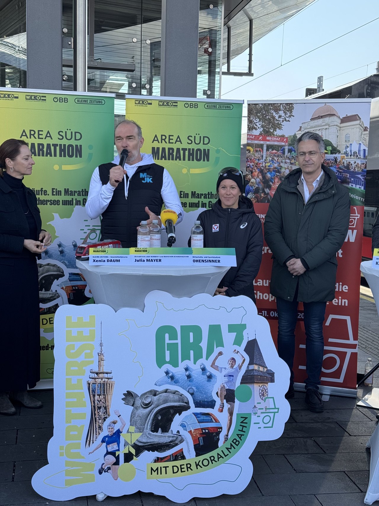 Julia Mayer und Michael Kummerer bei der Präsentation des Area Süd Marathon