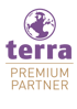 Logo mit einer lila Weltkugel und dem Text "terra PREMIUM PARTNER" in Lila und Gold auf grünem Hintergrund.