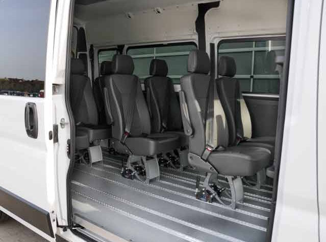Peugeot Boxer mit Linearlift AL1 – Bild 4