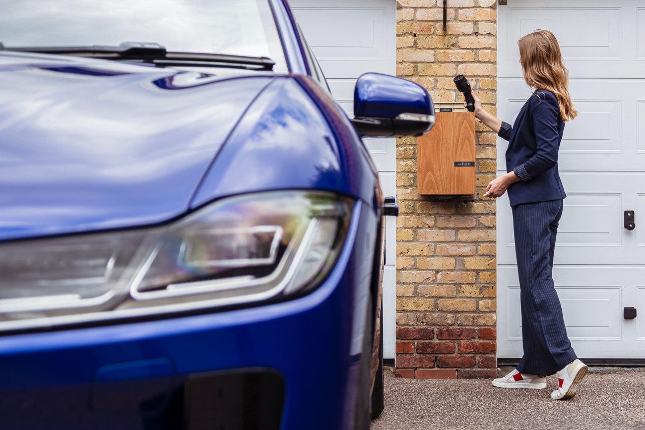 Level 1 vs Level 2 EV Charging: Which Is Right for Newport Beach?