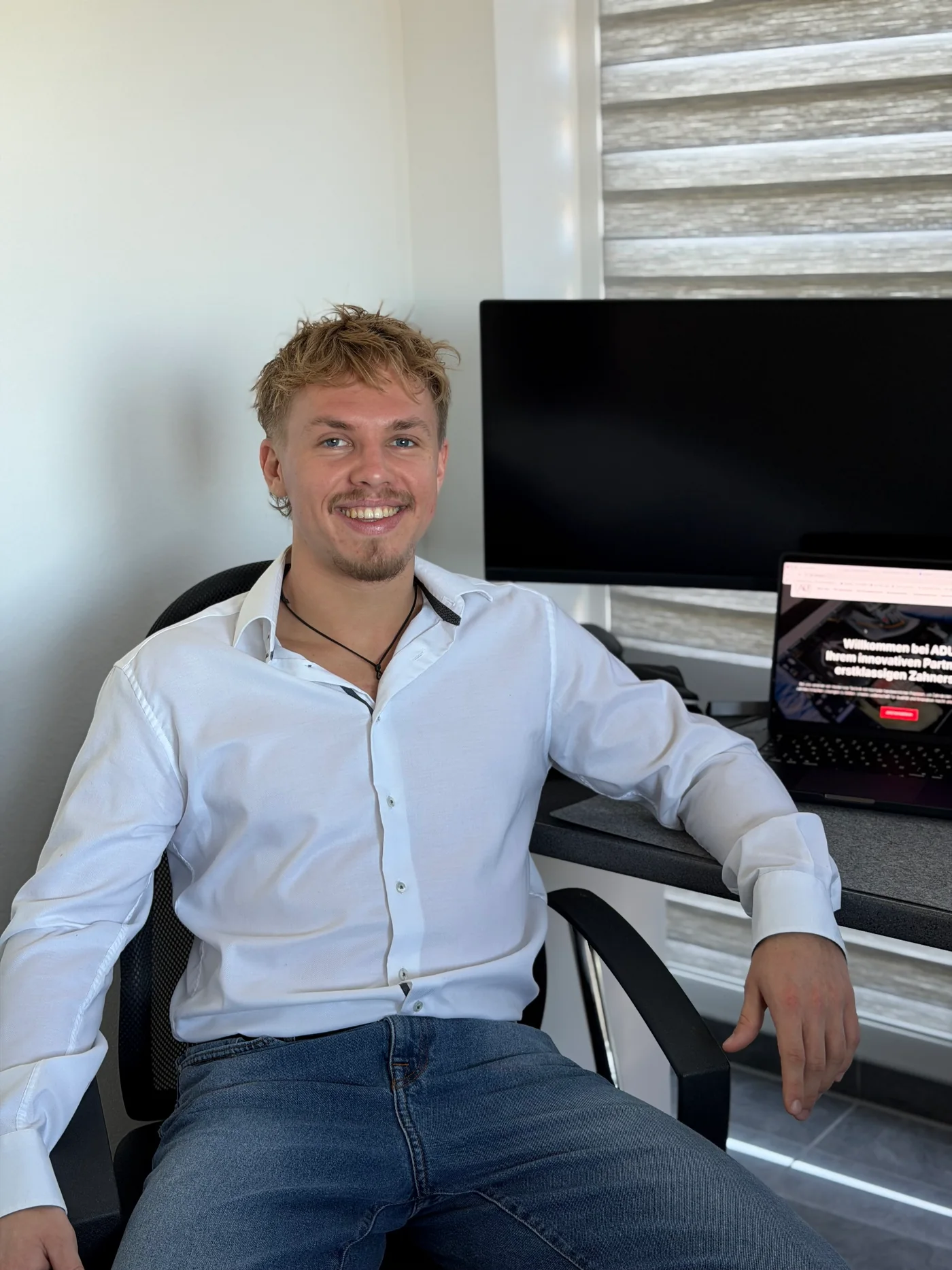 Noah Kern, Strategie und Marketing bei ADU-Dental