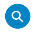 Weißes Lupen-Symbol in einem blauen Kreis auf schwarzem Hintergrund.