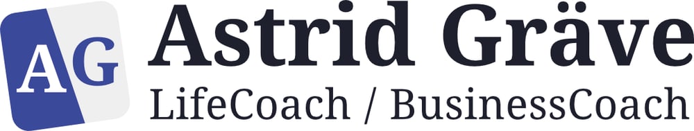Logo mit blau-weißem Quadrat, das "AG" enthält, gefolgt von "Astrid Gräve LifeCoach / BusinessCoach".