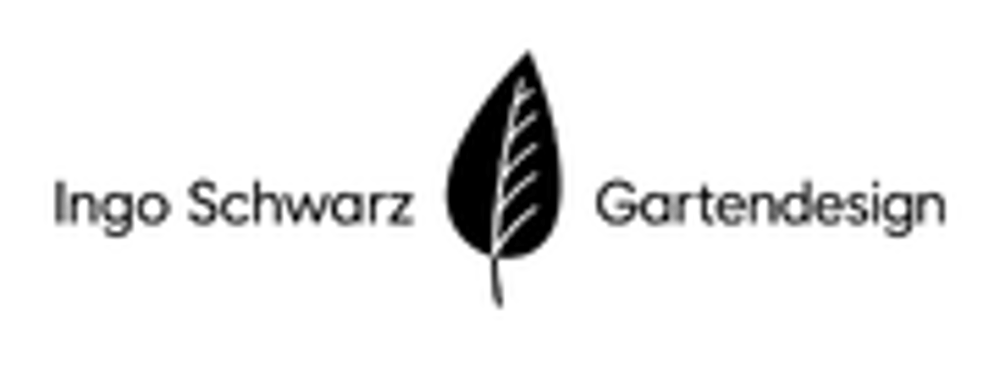 Schwarzes Logo mit Ingo Schwarz Gartendesign und einem stilisierten Blatt in der Mitte.