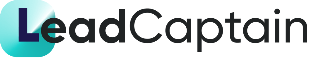 LeadCaptain-Logo: Ein lila L in einem türkisfarbenen Kreis mit weißem Schein, gefolgt von "eadCaptain" in Schwarz.