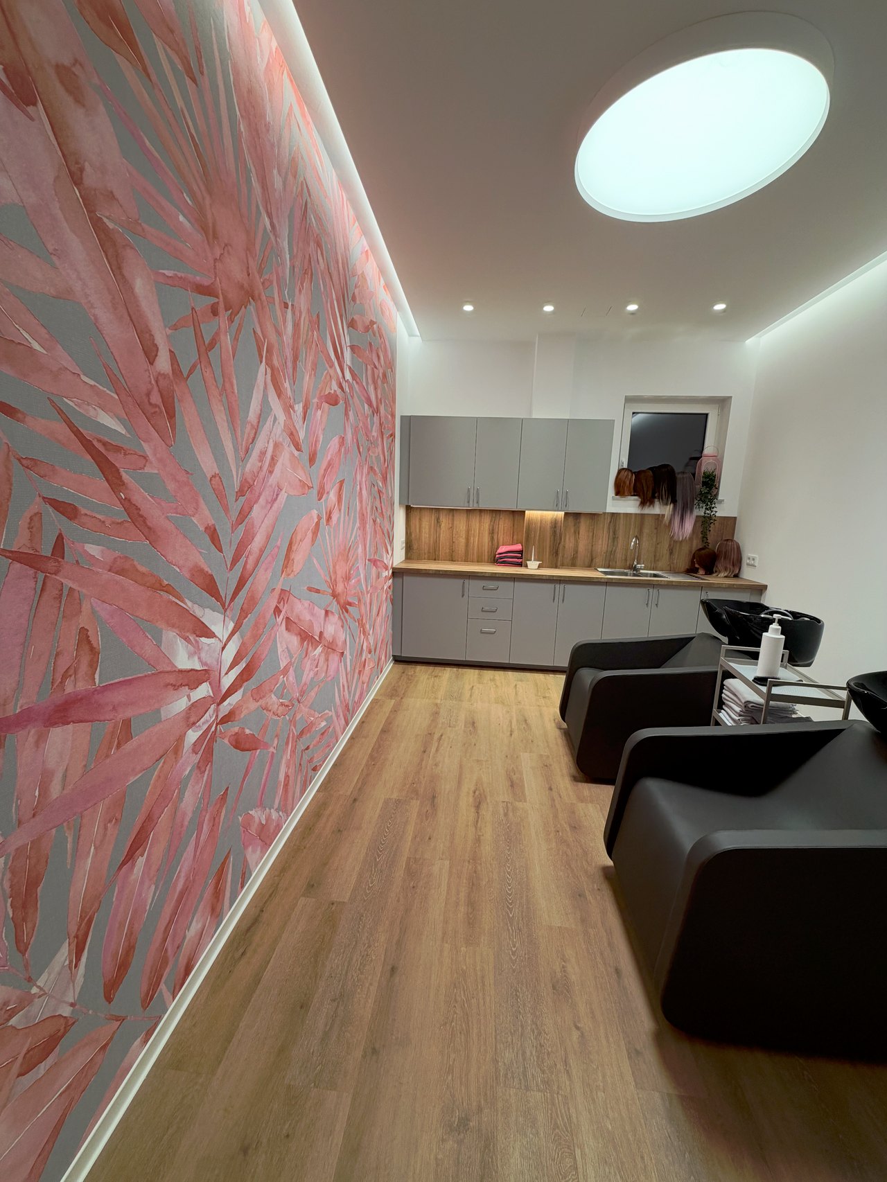 Ruhige Waschplätze im Friseursalon Julia Schleyer in Buchbrunn