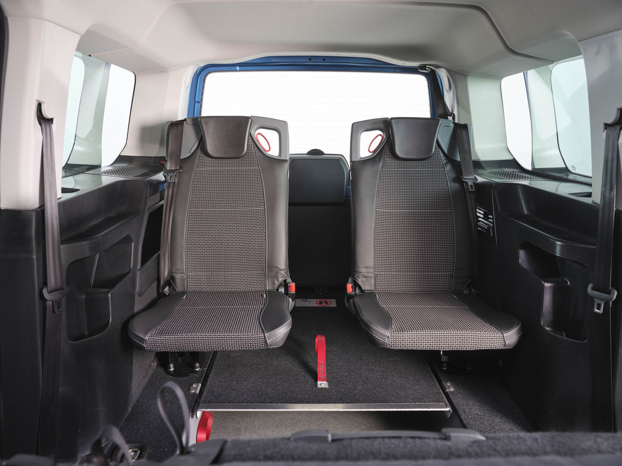Caddy Maxi mit Heckausschnitt – Bild 8