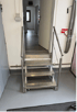 Mobile Treppe mit Edelstahlgeländer, höhenverstellbar