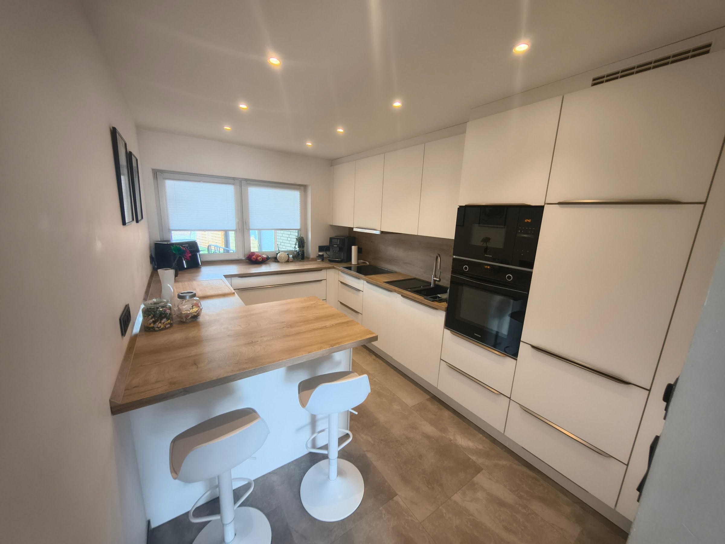 Kundenküche, geplant und montiert von Baaler Küchenstudio in Heinsberg