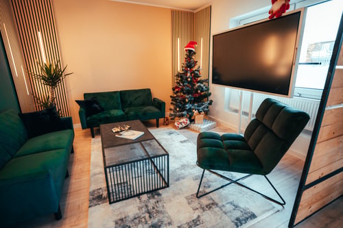 Arbeitsplatz im Büro von Lokal Digital