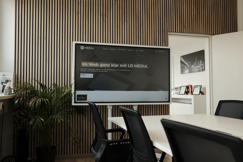 Besprechungsraum im Büro von LD MEDIA in Wiener Neustadt