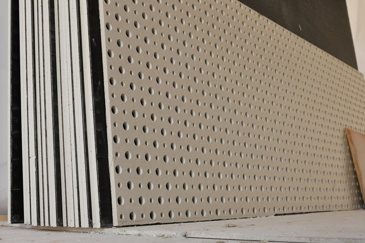 Perforierte Akustikplatten für Decken- und Innenausbauprojekte