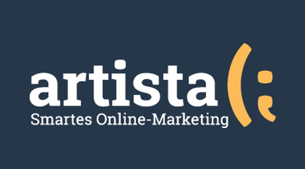 Artista Logo mit weißem Text "artista" und orangefarbenem Smiley-Symbol, darunter "Smartes Online-Marketing".
