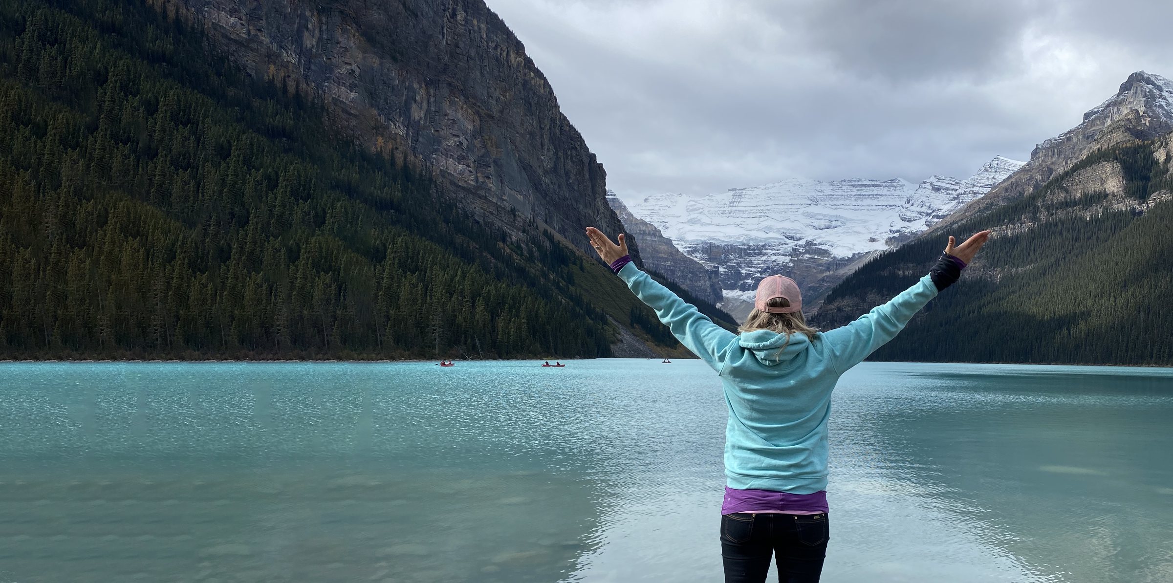 Sandra Kiriasis, Olympiasiegerin im Zweierbob und Markenbotschafterin von Alpha Cooling, am Lake Louise in Kanada