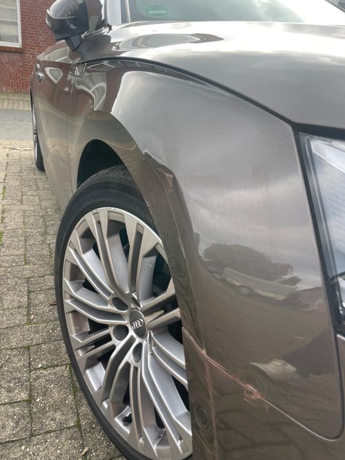 Seitenschaden Kotflügel Audi