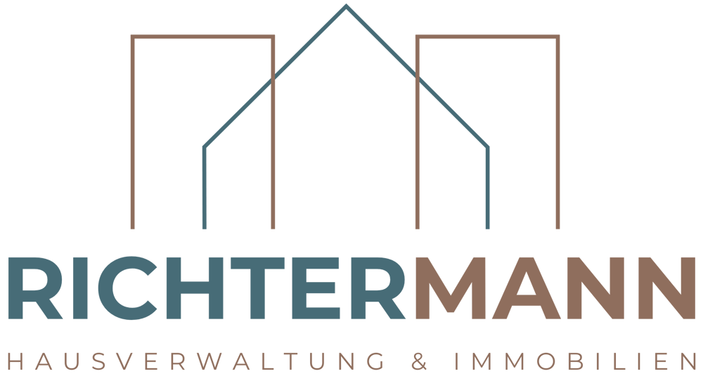Richtermann Hausverwaltung & Immobilien Logo: stilisiertes Hausdach in Blau über zwei rosafarbenen Rechtecken.
