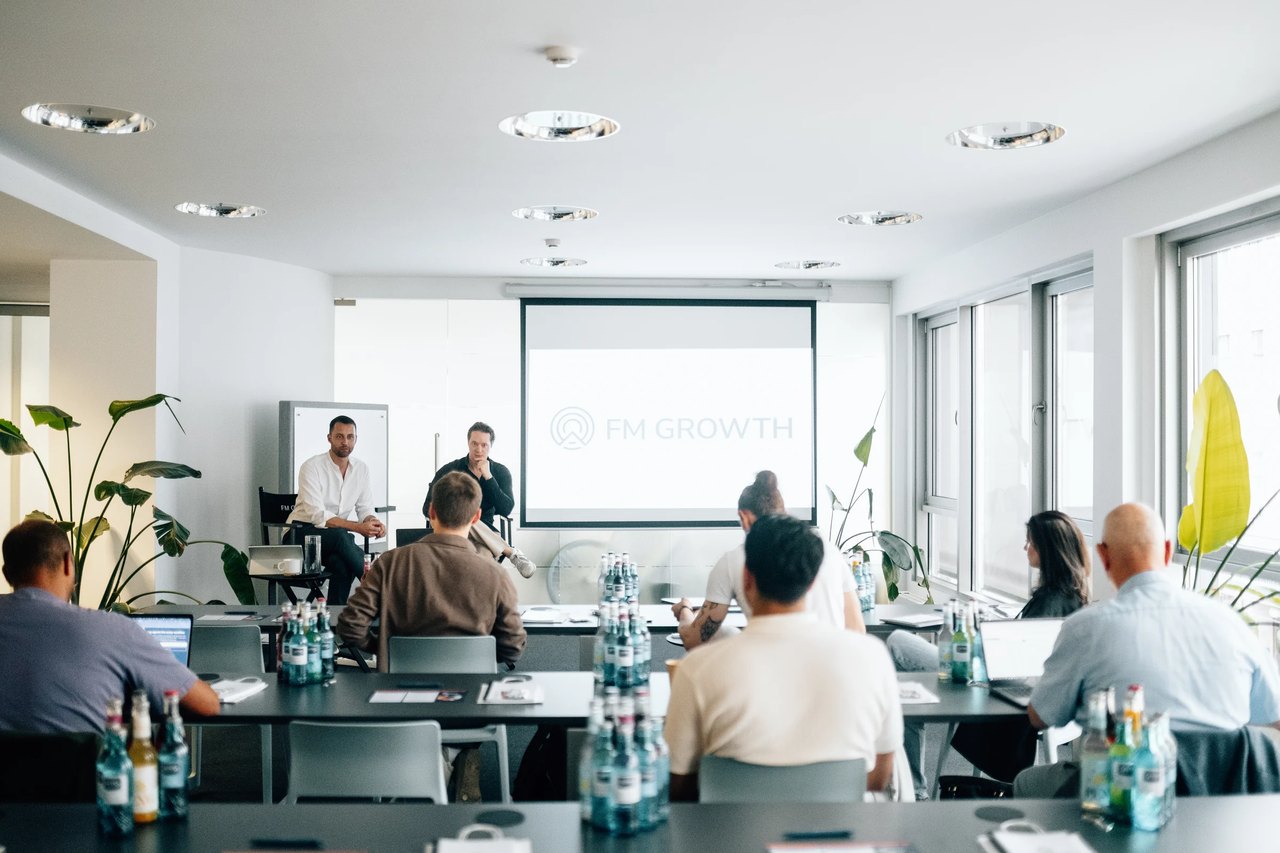 FM Growth Strategie-Session mit Tech-Unternehmen