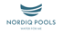 Logo von Nordiq Pools mit einem blauen Wellensymbol darüber und dem Slogan "Water for me".