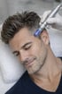 Kopfhaut-Microneedling für Männer bei Jade Beauty in Hamburg – Stimulation der Kopfhaut und Unterstützung des Haarwachstums