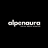 Alpenaura Social Media Agentur Logo auf schwarzem Hintergrund.
