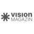Graues Logo "VISION MAGAZIN" mit Sternsymbol auf dunkelgrünem Hintergrund.