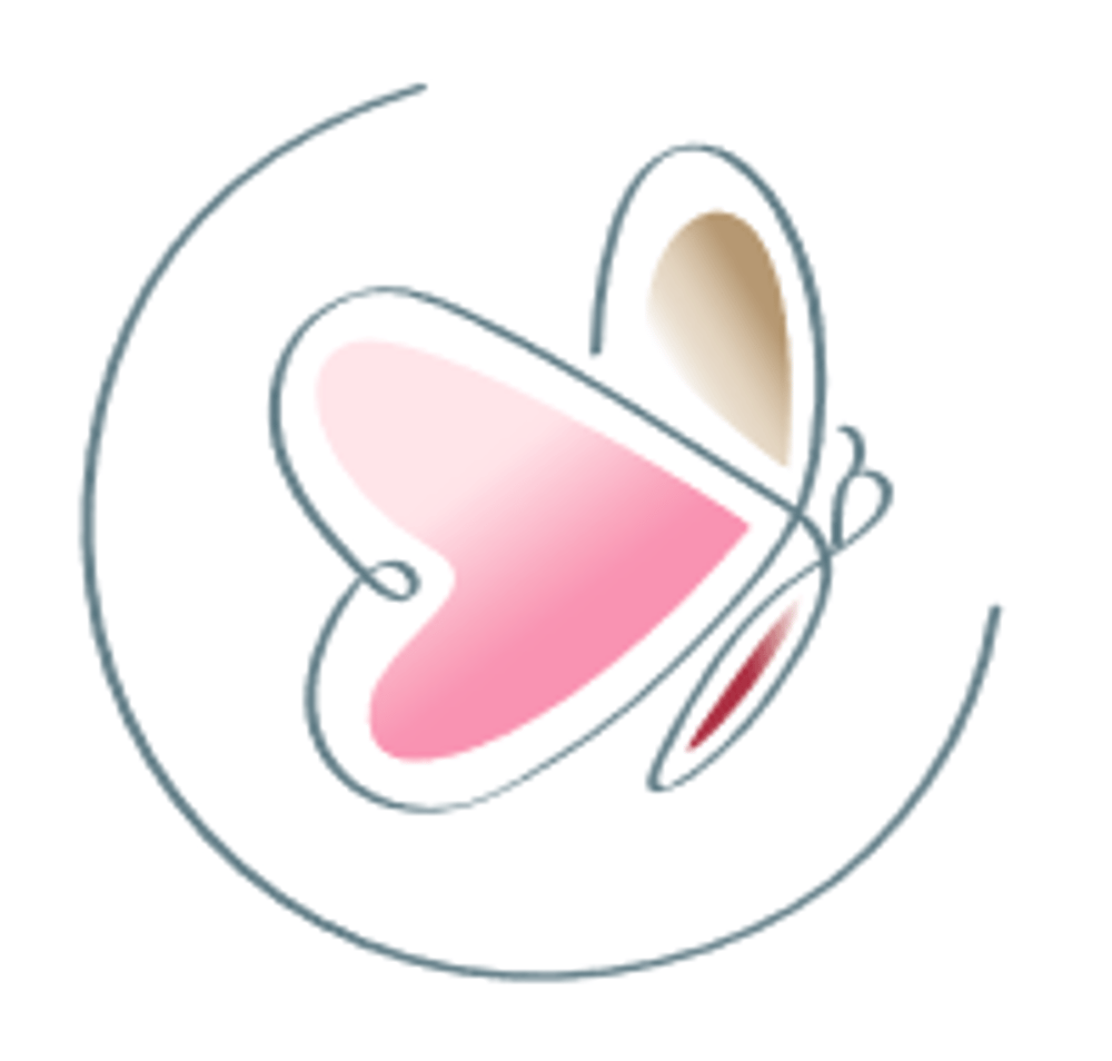 Stilisiertes Schmetterlingslogo mit rosa und beigen Flügeln, umgeben von einer grauen, unvollständigen Kreislinie.