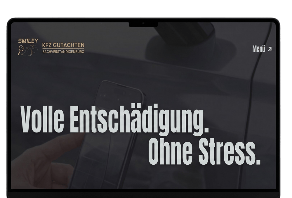 Laptop mit Projekt KFZ Gutachter Smiley