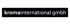 Textlogo "kromainternational gmbh" in Weiß auf schwarzem Hintergrund.