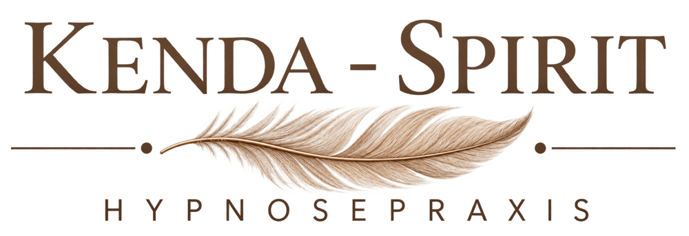 Kenda Spirit Hypnosetherapie Logo mit einer Feder auf schwarzem Hintergrund.
