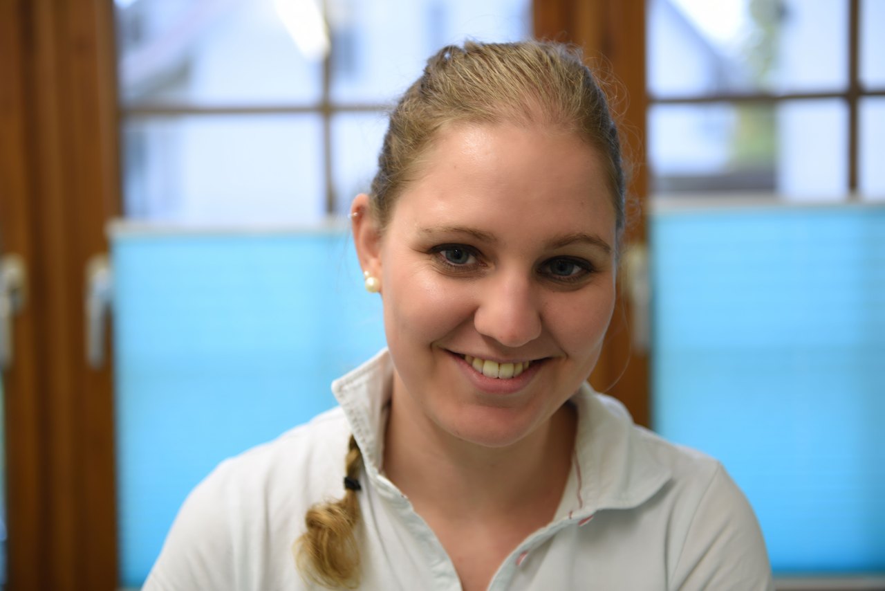 Franca Campana, medizinische Masseurin, in ihrer Praxis in Winterthur