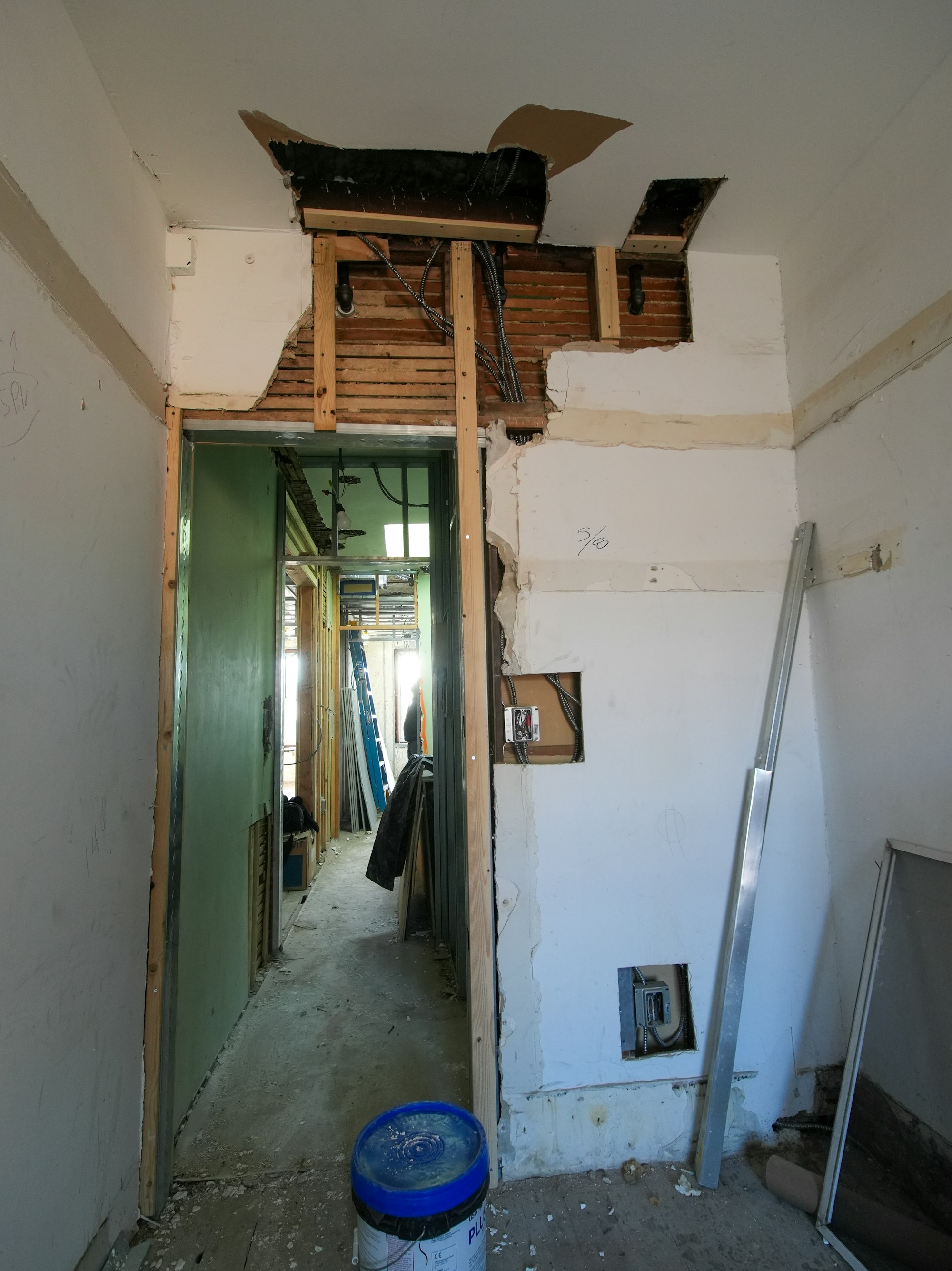 Intérieur avant les travaux, structure apparente