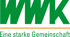 Grünes WWK Versicherungen Logo mit dem Slogan Eine starke Gemeinschaft über einer orangefarbenen Linie.