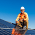 Kunde freut sich über seine neue Solarlösung vom Fachbetrieb
