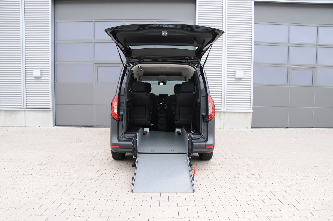 Nissan Townstar mit Heckausschnitt – Bild 3