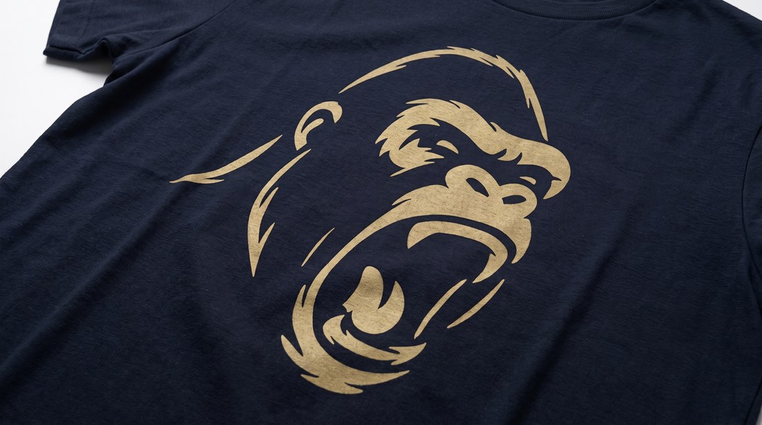 Brandformers Gorilla als wasserbasierter Druck, ins Gewebe eingesunken