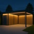 Flachdach-Carport mit integrierter LED-Beleuchtung bei Nacht – moderne Maßanfertigung von AF Überdachung für stilvollen Fahrzeugschutz in Krumbach.