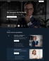 Website-Layout einer Anwaltskanzlei mit dem Slogan „Wir kämpfen für Ihr Recht“ und Informationen zu Arbeits- und Versicherungsrecht.