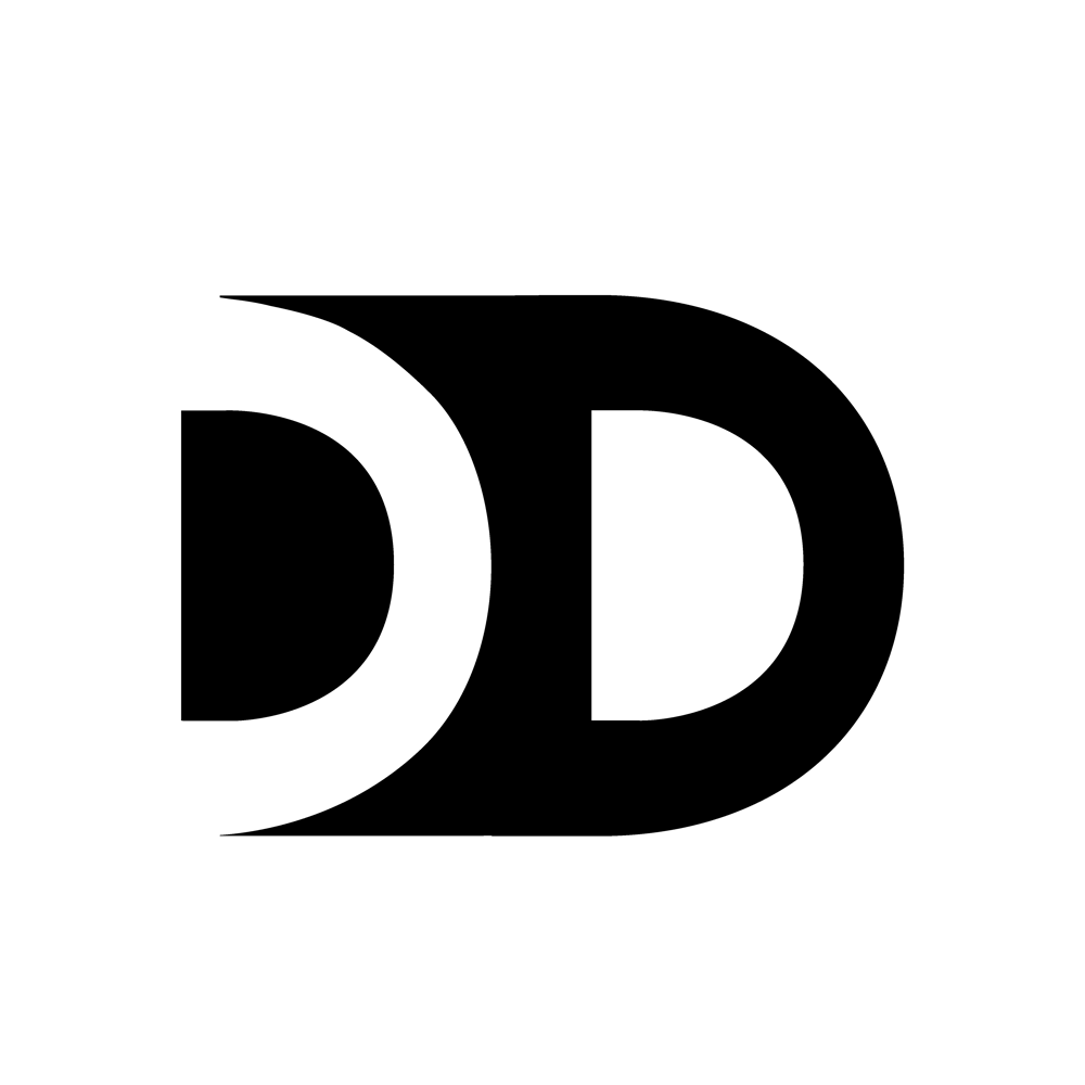Schwarzes, stilisiertes "DD"-Logo auf dunkelgrünem Hintergrund.