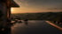 Exklusive Immobilie mit Pool in stimmungsvoller Abendlandschaft