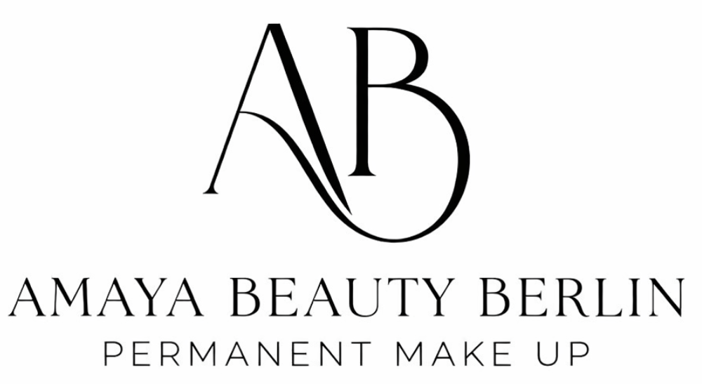 Schwarzes "NK" Logo über "NK BEAUTY & PMU Academy" Text mit einer goldenen Linie.