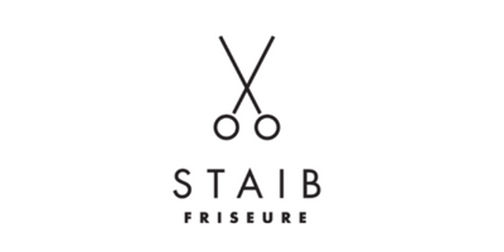Logo: sich kreuzende Schere über dem Text „STAIB FRISEURE“.