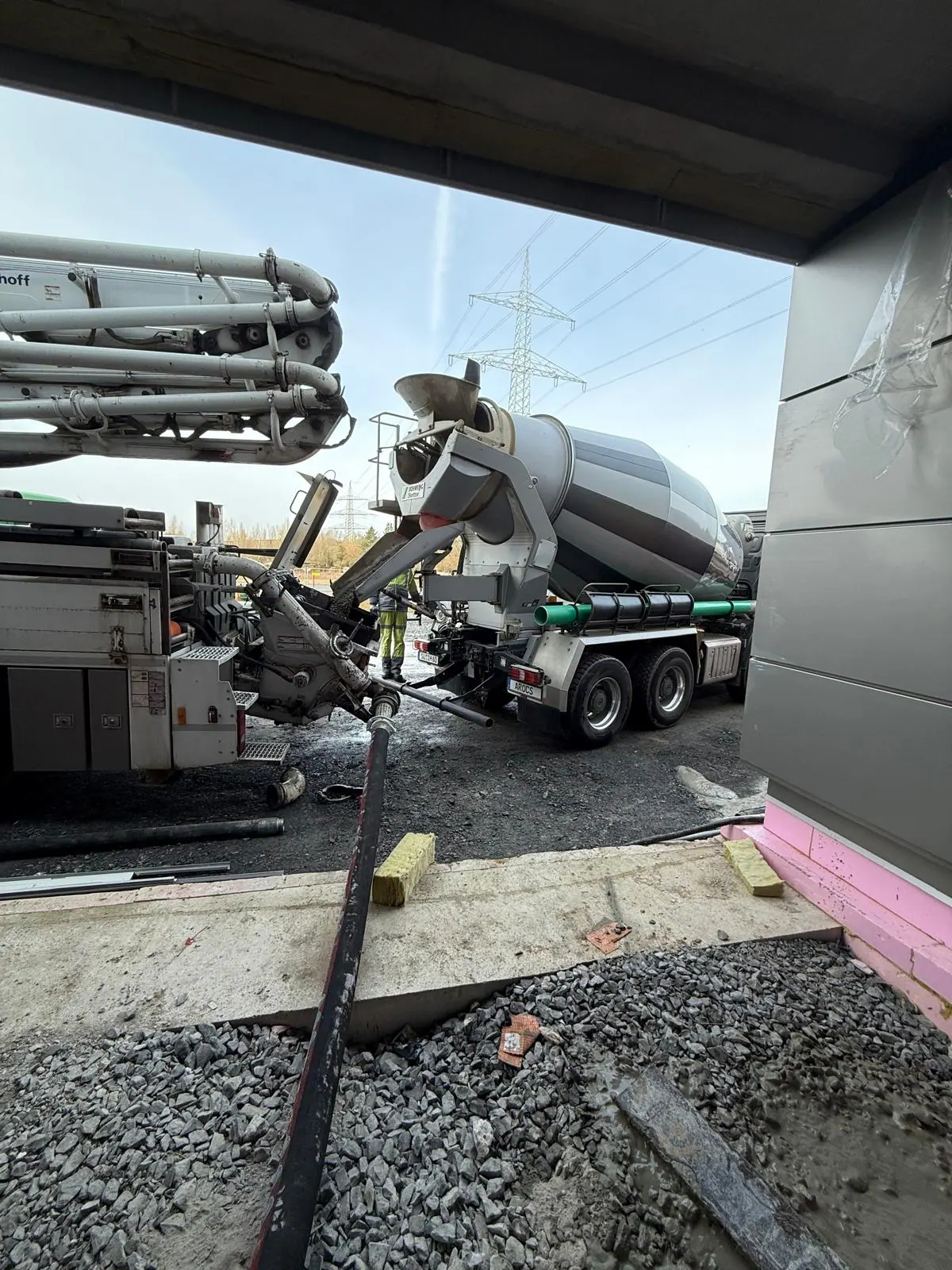 Betonpumpe auf der Baustelle