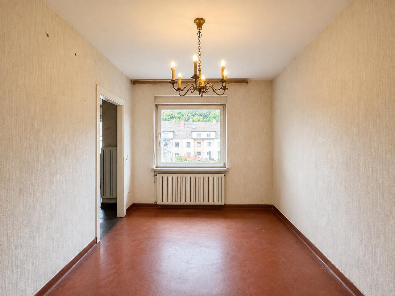 Zimmer im Erdgeschoss im Ist-Zustand