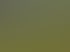 Ein frisch gemähter Rasen mit mehreren runden und quadratischen Kanaldeckeln und Bäumen im Hintergrund.