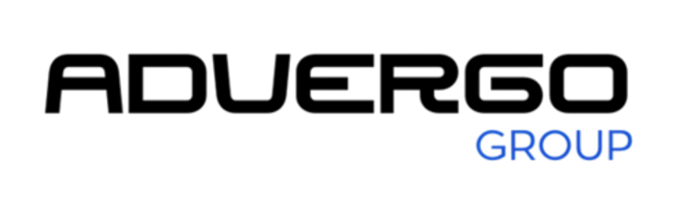 Schwarzer Text "ADUERGO" und darunter blauer Text "GROUP".