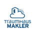 TraumHaus Makler Logo: blaues Haus, Wolke und Sonne auf dunkelgrünem Hintergrund.