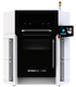 Stratasys F3300 3D-Drucker in Weiß und Schwarz mit einem Bildschirm und einer Signalleuchte.