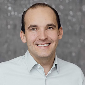 Dr. Lukas Mätzler