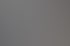 Ein an einer weißen Wand befestigter Bauplan mit Grundrissen und 3D-Modellen von Räumen.