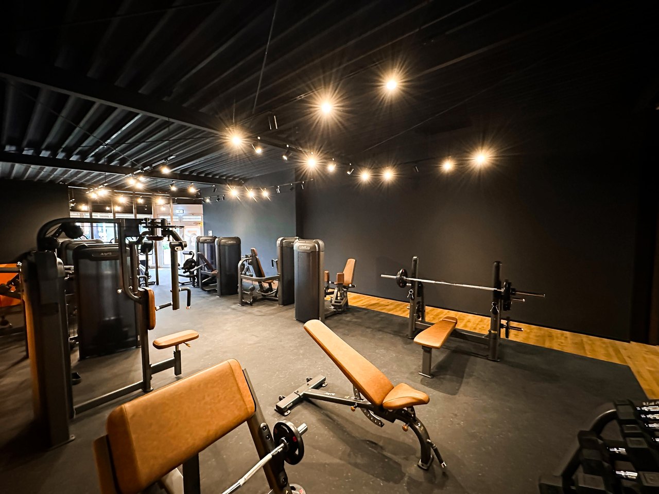 Gerätebereich im GYMPOD Wilhelmshaven